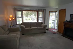 5533 Lark Ave, Portage, IN 46368 - Photo 2