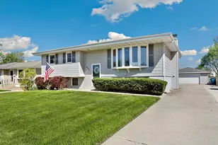 806 Harrison Pl, Dyer, IN 46311 - Photo 2