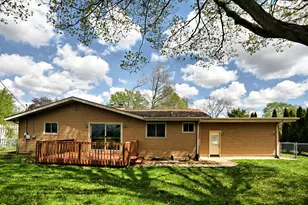 2405 Linden Dr, Valparaiso, IN 46383 - Photo 34