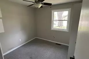 443 Nantucket Rd, Valparaiso, IN 46385 - Photo 10