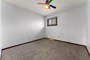 1532 N Woodlawn Pl, Griffith, IN 46319 - Photo 14