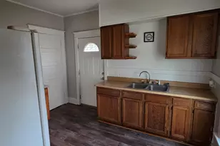 119 Dewey St, Michigan City, IN 46360 - Photo 4