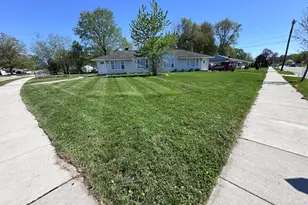 121-123 Parkview Ave, La Porte, IN 46350 - Photo 32