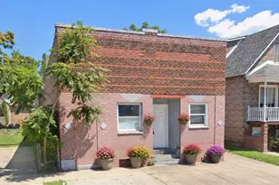524 W 143rd St, East Chicago, IN 46312 - Photo 1