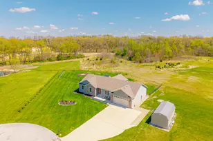 10387 Fox Xing, Wheatfield, IN 46392 - Photo 4