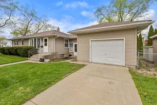 700 E 9th St, Hobart, IN 46342 - Photo 2