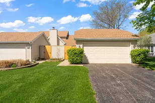 230 Holly Ln, Schererville, IN 46375 - Photo 2