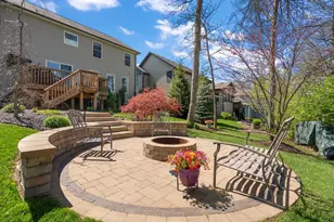 2145 Copper Creek Dr, Crown Point, IN 46307 - Photo 4