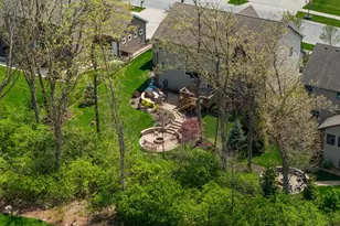 2145 Copper Creek Dr, Crown Point, IN 46307 - Photo 2