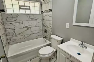 1038 Gibson Pl, Gary, IN 46403 - Photo 6