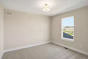 2810 Old Oak Dr, Valparaiso, IN 46385 - Photo 26