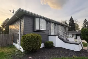 4114 Hawthorne St, East Chicago, IN 46312 - Photo 2