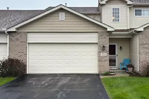 7614 E 111th Ln, Crown Point, IN 46307 - Photo 2