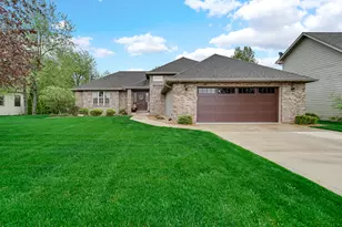 10621 Erie Dr, Crown Point, IN 46307 - Photo 48
