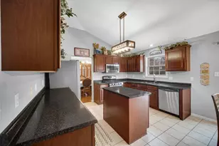 10621 Erie Dr, Crown Point, IN 46307 - Photo 20