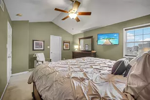 10621 Erie Dr, Crown Point, IN 46307 - Photo 16