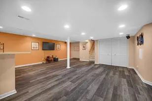 10621 Erie Dr, Crown Point, IN 46307 - Photo 28
