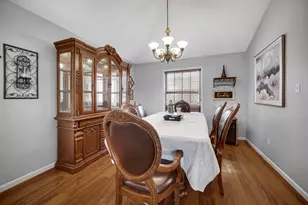 10621 Erie Dr, Crown Point, IN 46307 - Photo 6