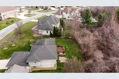 10621 Erie Drive, Crown Point, IN 46307 - Photo 44
