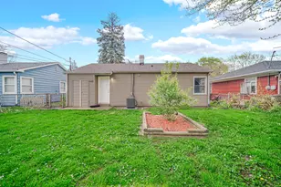 7608 Catalpa Ave, Hammond, IN 46324 - Photo 4