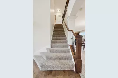 8123 W 102nd Avenue, Saint John, IN 46373 - Photo 10