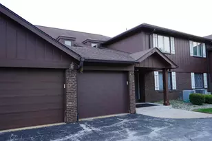 2545 E Lakeshore Dr, Crown Point, IN 46307 - Photo 1