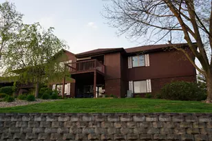 2545 E Lakeshore Dr, Crown Point, IN 46307 - Photo 4