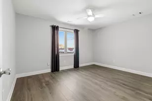 2545 E Lakeshore Dr, Crown Point, IN 46307 - Photo 18