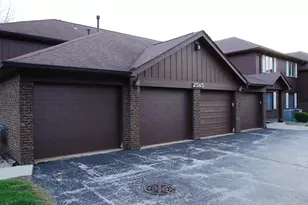 2545 E Lakeshore Dr, Crown Point, IN 46307 - Photo 2