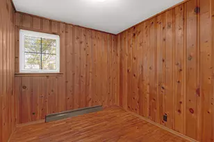 410 S 12th St, Chesterton, IN 46304 - Photo 12