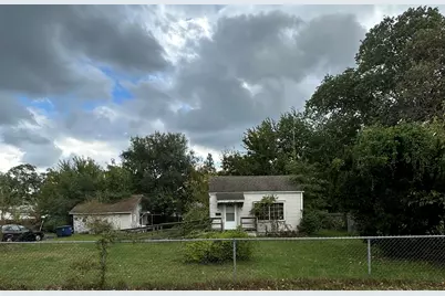 2928 Woodrow Avenue, Michigan City, IN 46360 - Photo 2