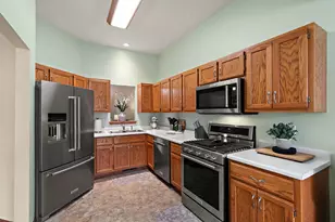 1242 Griffin Lake Ave, Chesterton, IN 46304 - Photo 6