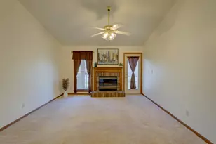 3602 Timberbridge Dr, Valparaiso, IN 46383 - Photo 8