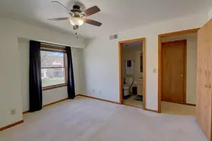 3602 Timberbridge Dr, Valparaiso, IN 46383 - Photo 16