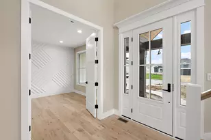 9430 Iris Dr, Saint John, IN 46373 - Photo 8