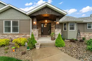 2737 S Smithfield Ct, La Porte, IN 46350 - Photo 2