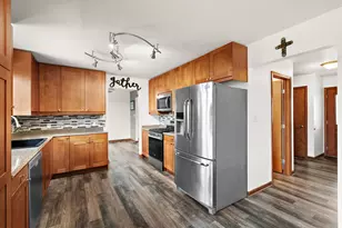 1120 Hilltop Dr, Lowell, IN 46356 - Photo 8