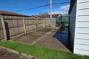 7529 Maryland Ave, Hammond, IN 46323 - Photo 16