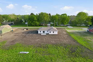 508 W Beaver St, Morocco, IN 47963 - Photo 6