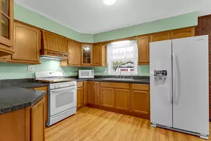 2391 Jacqueline St, Portage, IN 46368 - Photo 6