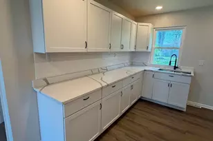 1441 W 56th Ave, Merrillville, IN 46410 - Photo 6