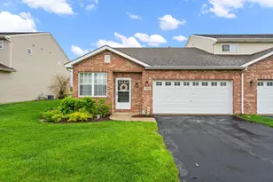 7619 E 112th Ave, Crown Point, IN 46307 - Photo 2
