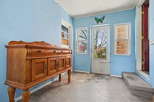 400 N Lafayette St, North Liberty, IN 46554 - Photo 4
