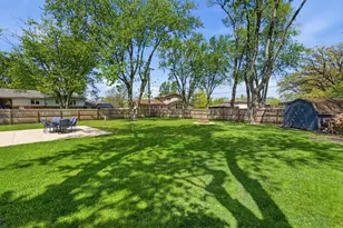 815 Schilling Dr, Dyer, IN 46311 - Photo 4
