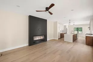 808 Washington Park Blvd, Michigan City, IN 46360 - Photo 4