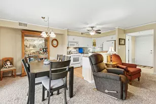113 Swan Dr, Dyer, IN 46311 - Photo 6
