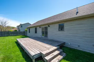 6818 Trailside Ave, Portage, IN 46368 - Photo 12