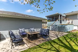 1644 Michael Dr, Schererville, IN 46375 - Photo 6