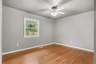 7080 Sherwood Ave, Portage, IN 46368 - Photo 10