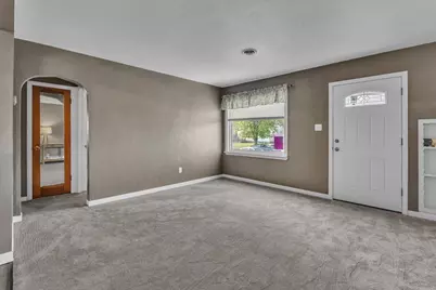 2736 Ross Street, Highland, IN 46322 - Photo 4